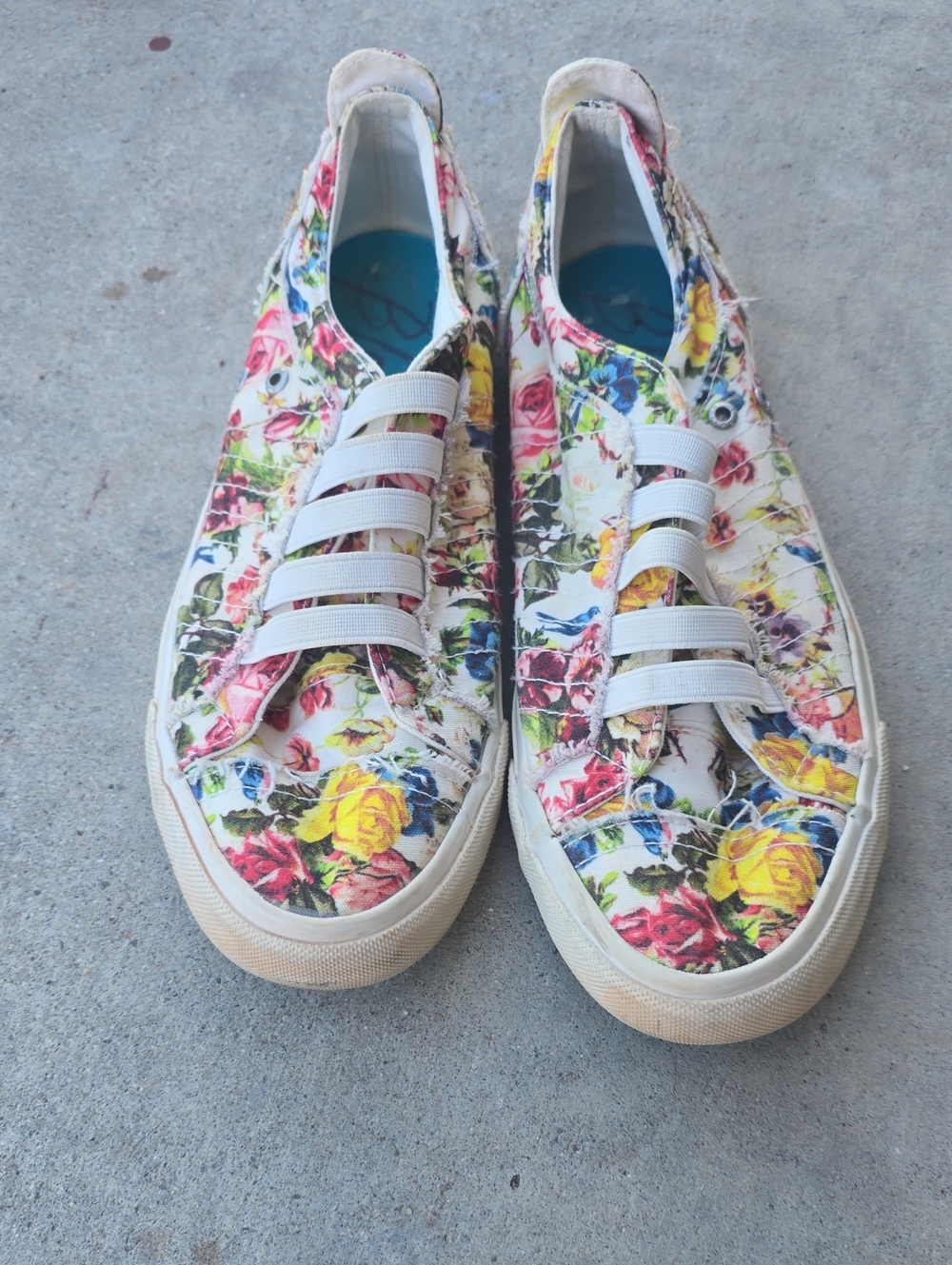 Women's Floral Canvas Slip-On Sneakers - White Multicolor